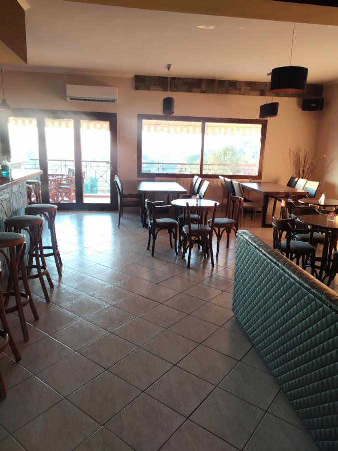 Smallhotel - Vevi Екстер'єр фото