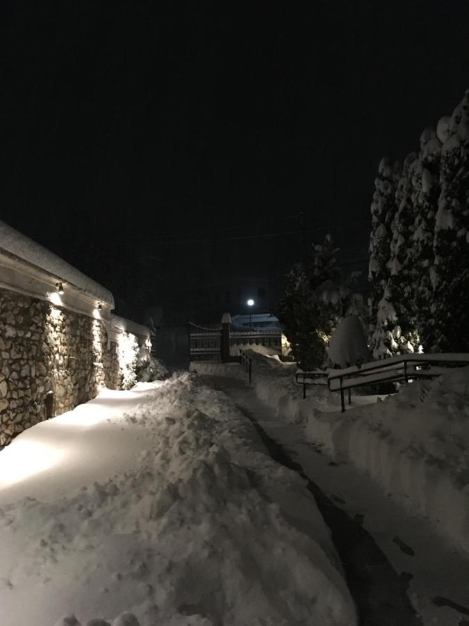 Smallhotel - Vevi Екстер'єр фото