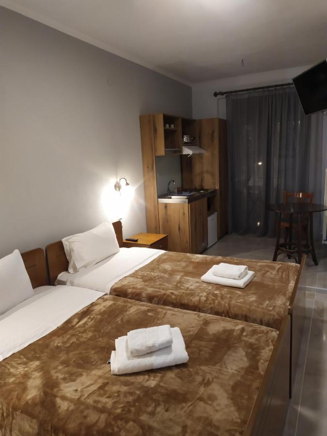 Smallhotel - Vevi Екстер'єр фото
