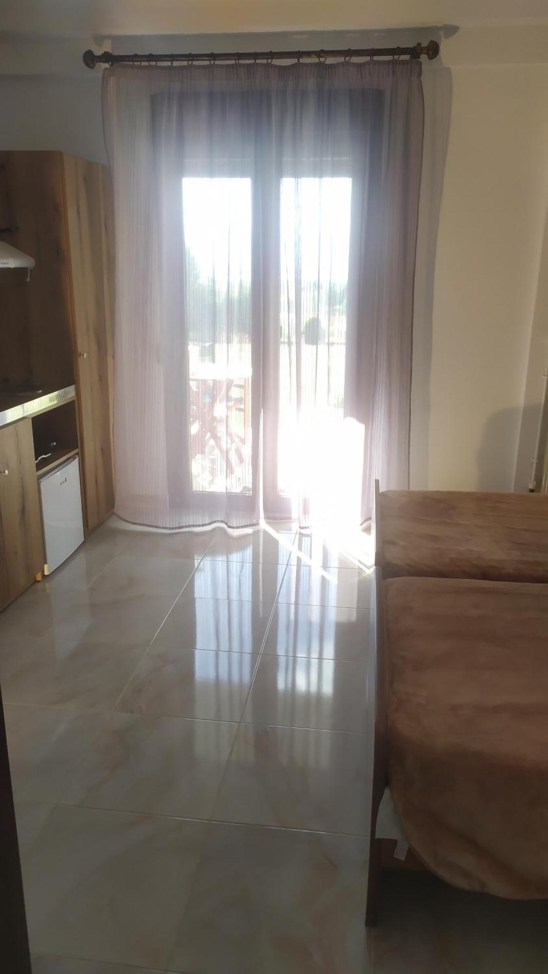 Smallhotel - Vevi Екстер'єр фото