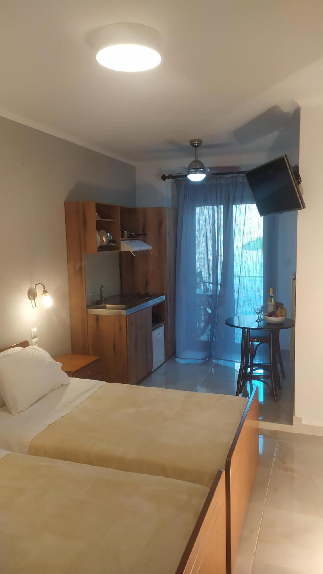 Smallhotel - Vevi Екстер'єр фото